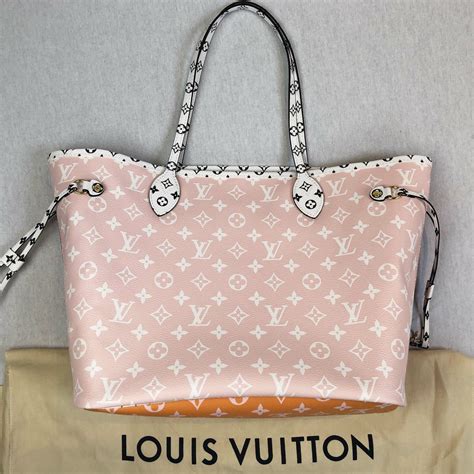 lv neverfull giant monogram|Lv monogram Neverfull pink interior.